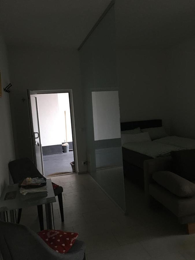 Ferienwohnung Kleine Auszeit Бад-Нойенар-Арвайлер Экстерьер фото